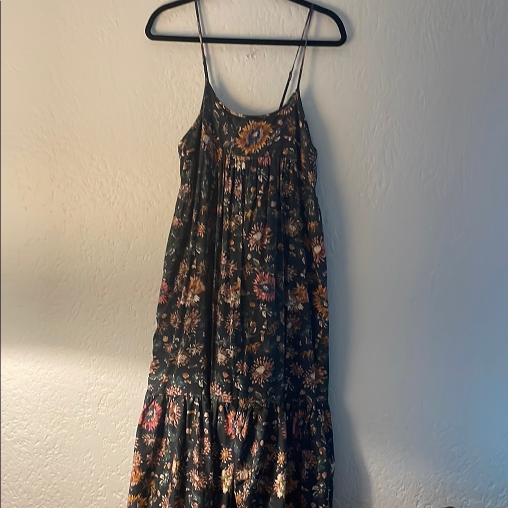 Floral Sleeveless Maxi Dress